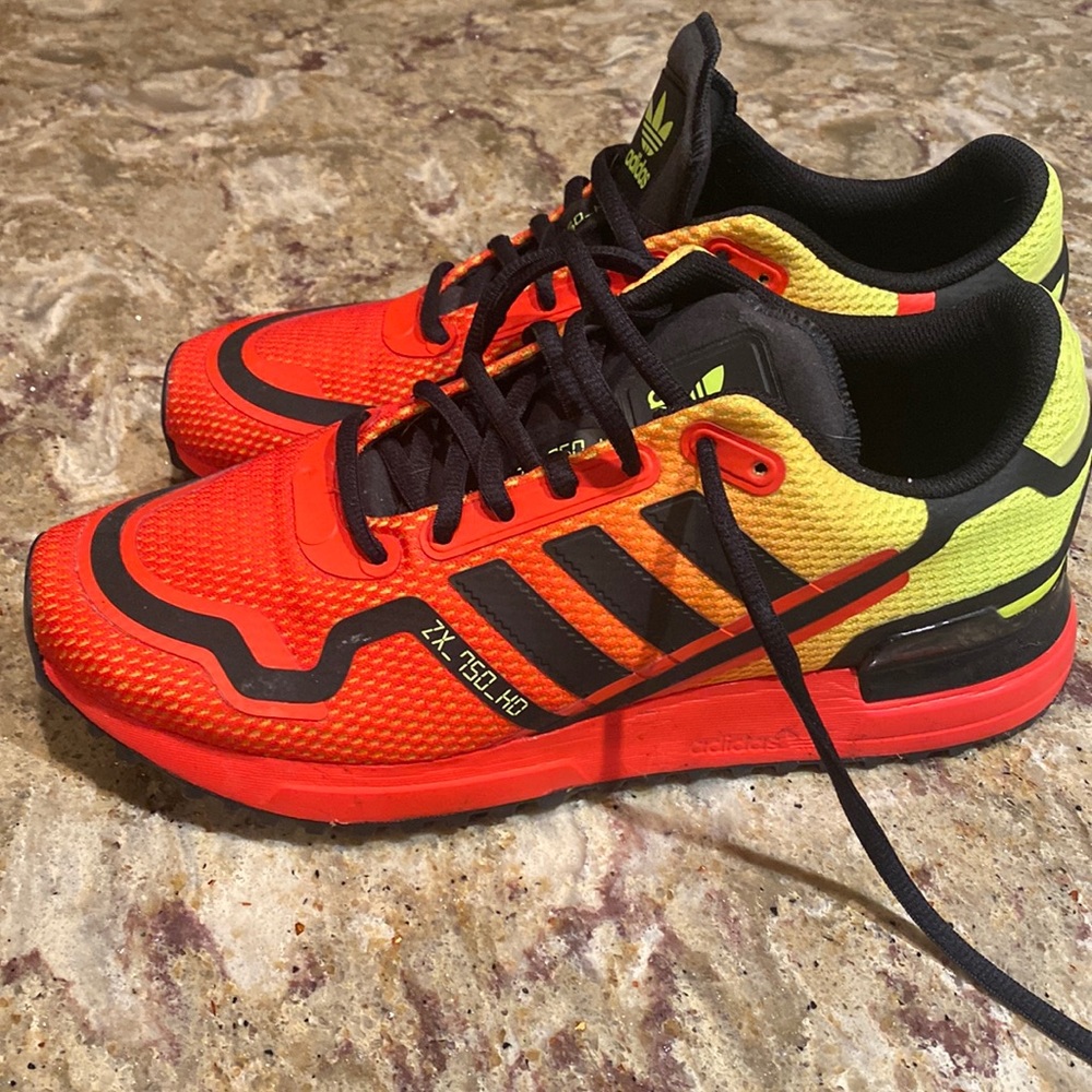 Men's Addidas shoes